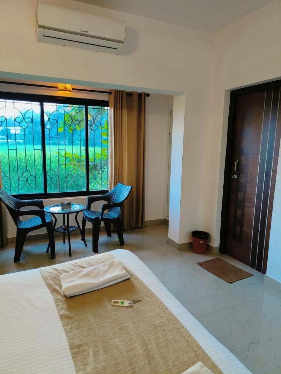 Green Field View Hotel Candolim Exterior photo